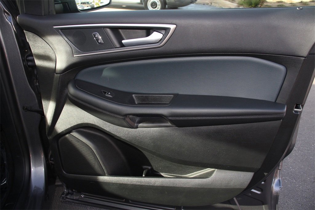 Certified 2024 Ford Edge SEL w/ Sport Appearance Package image 30