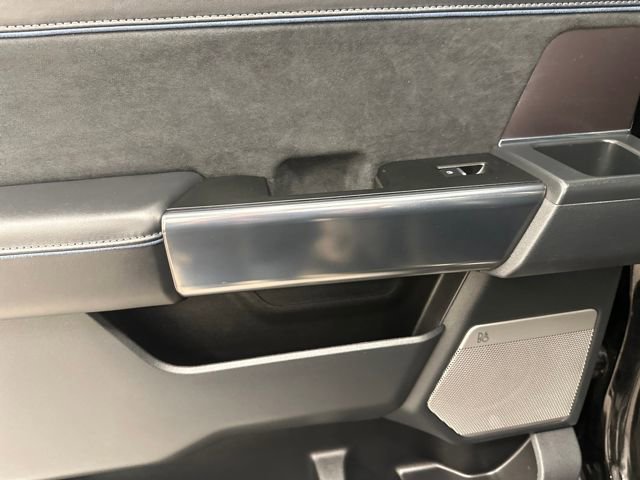 Certified 2025 Ford F150 Platinum w/ FX4 Off-Road Package image 26