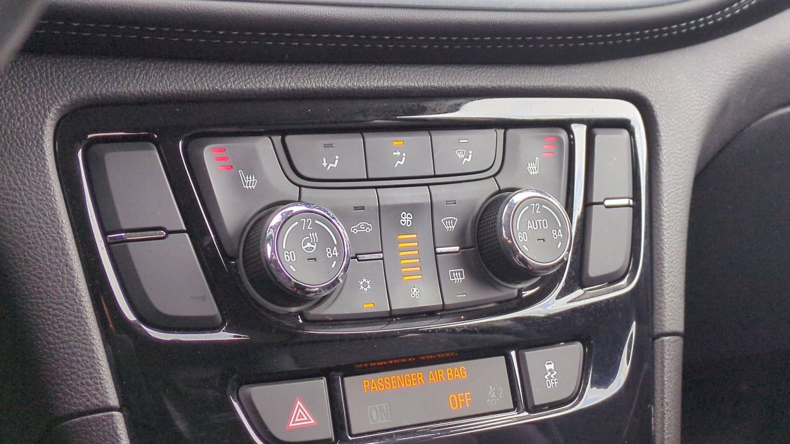 Used 2017 Buick Encore Essence image 31