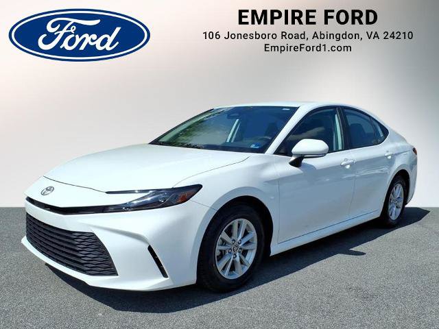 Used 2025 Toyota Camry LE FWD image 1