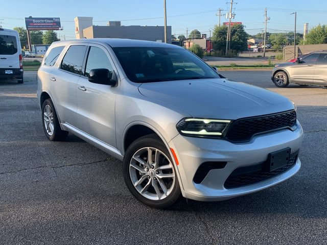 Used 2025 Dodge Durango GT AWD/4WD image 3