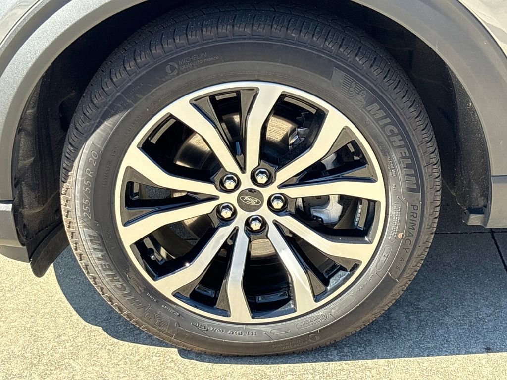 Certified 2025 Ford Explorer ST-Line w/ Premium Package image 13