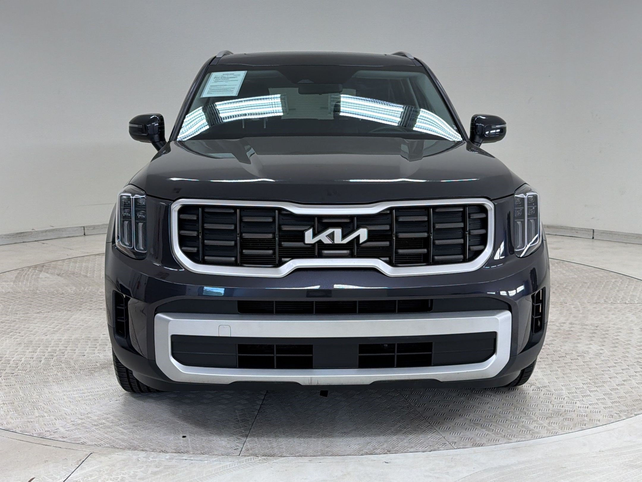 Used 2025 Kia Telluride S FWD image 6