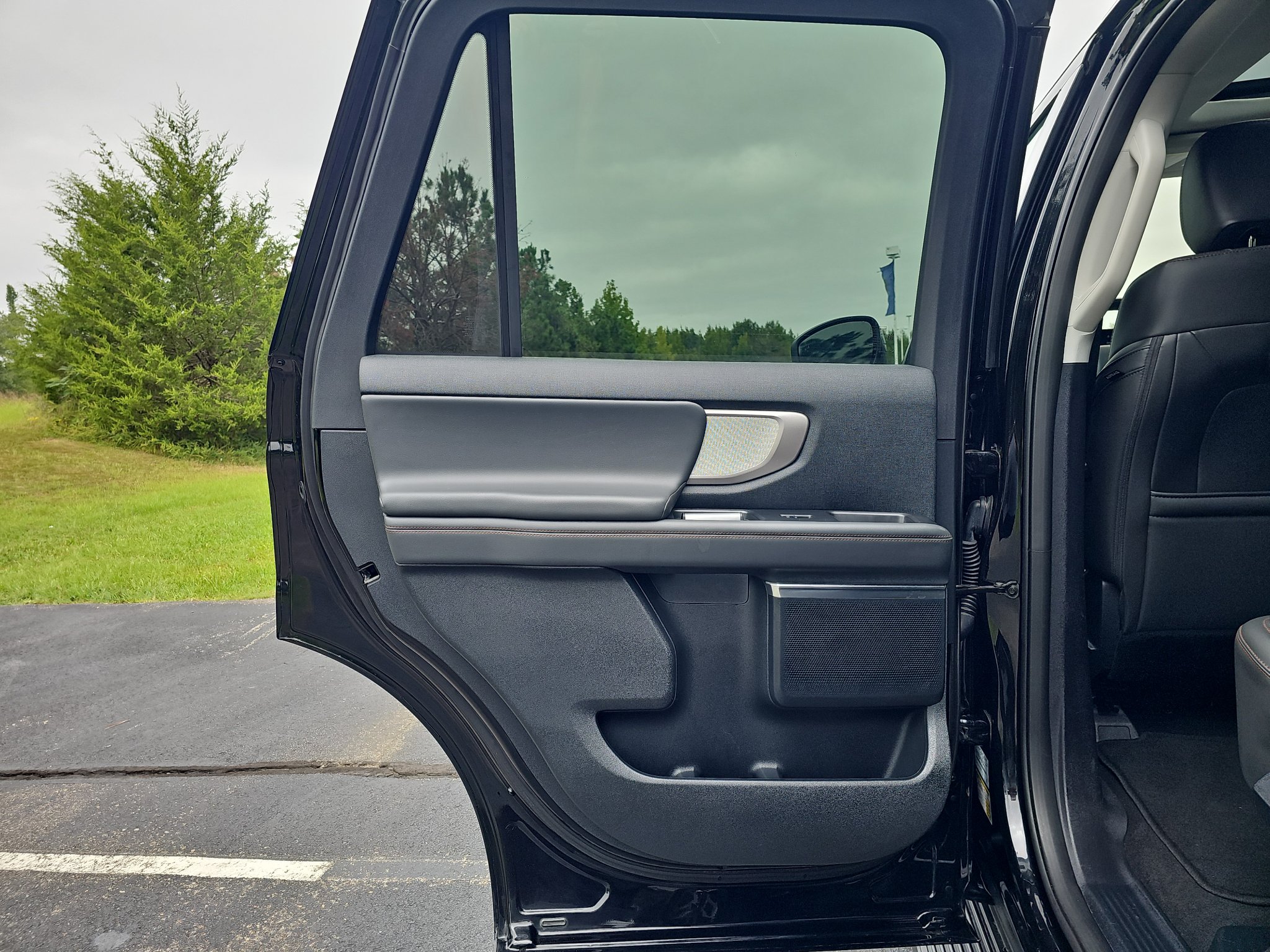 Certified 2025 Ford Expedition Active RWD image 18
