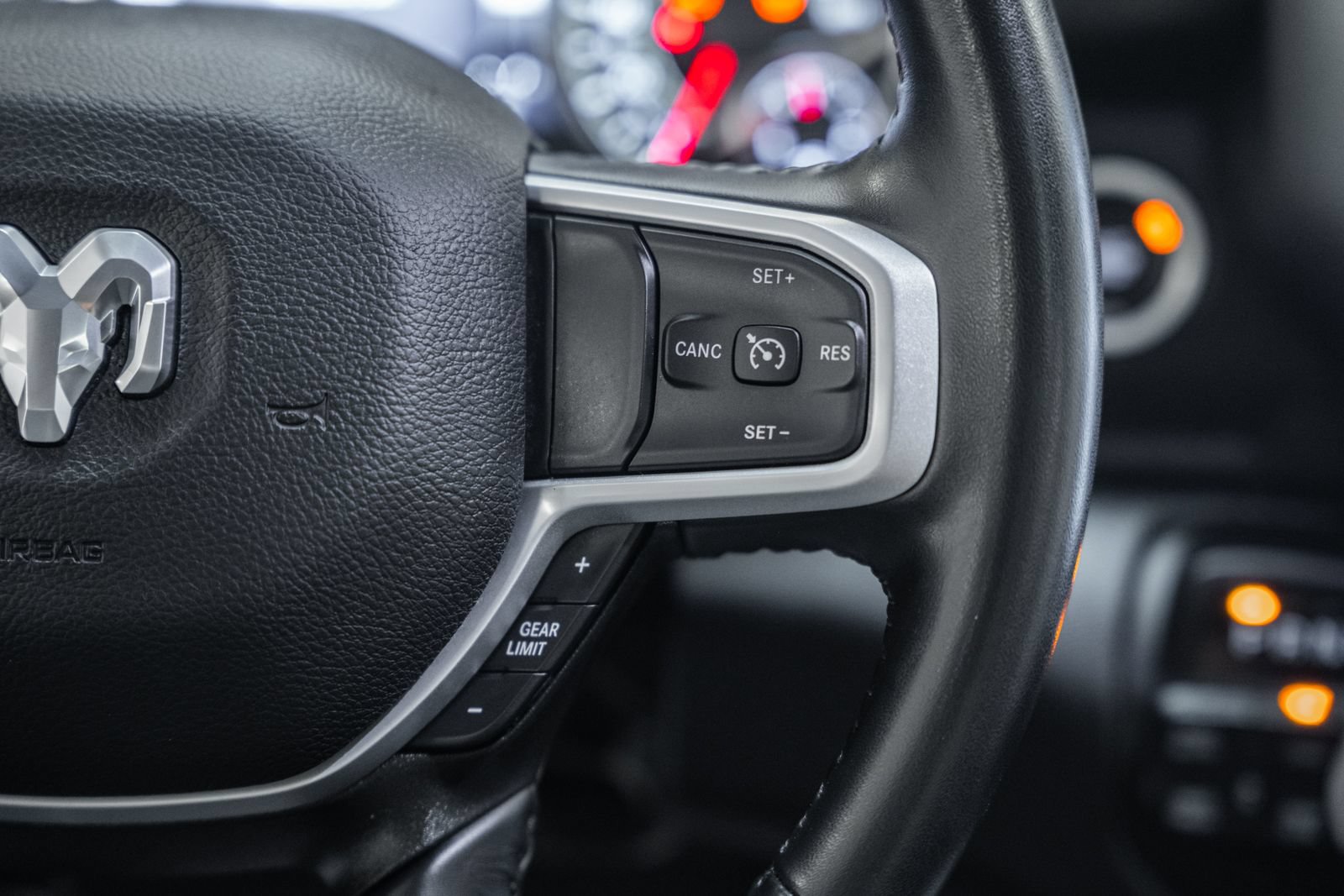 Used 2023 RAM 1500 Big Horn AWD/4WD image 34