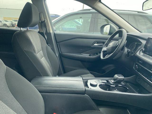 Used 2025 Nissan Rogue SV AWD/4WD image 8