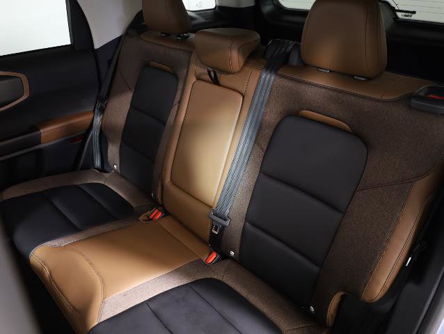 Certified 2025 Ford Bronco Sport Outer Banks w/ Outer Banks Tech Package+ AWD/4WD image 11