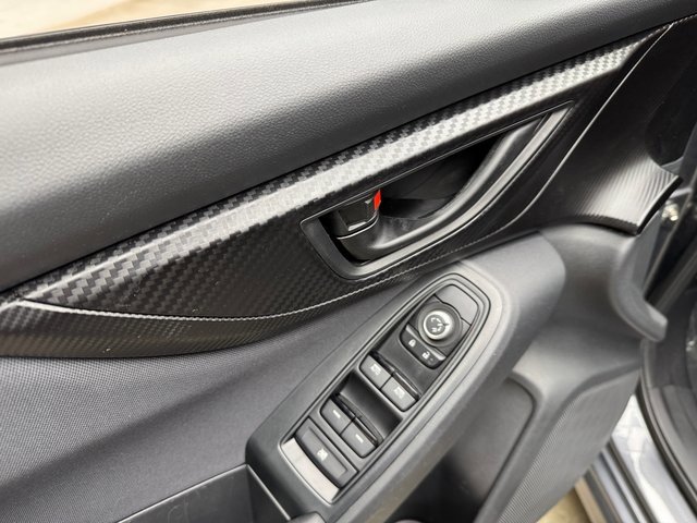 Used 2021 Subaru Crosstrek 2.0i Premium image 12