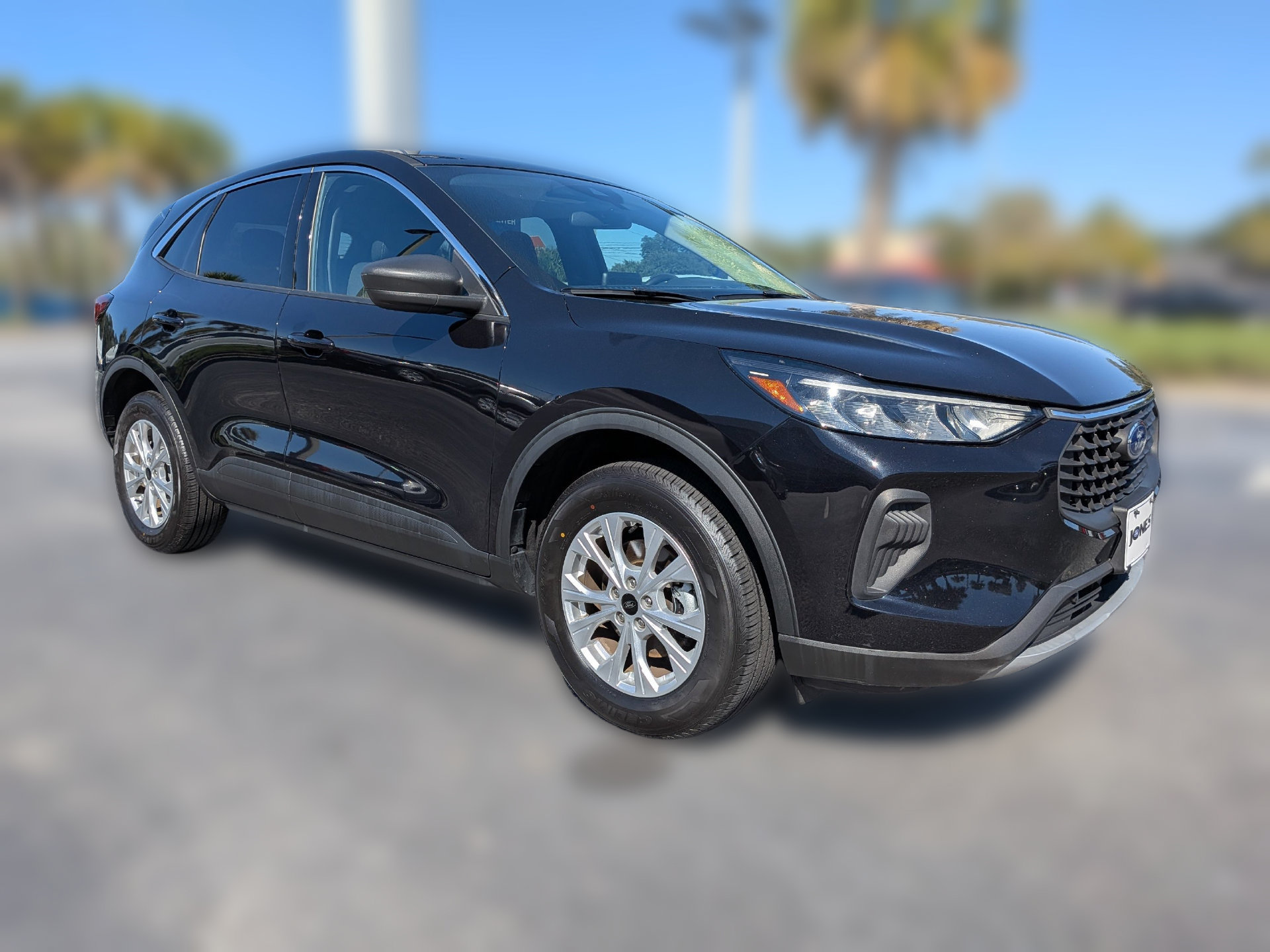 Certified 2024 Ford Escape Active AWD/4WD image 2
