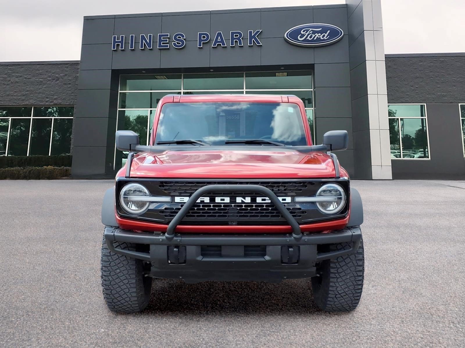 Certified 2023 Ford Bronco Wildtrak AWD/4WD image 2