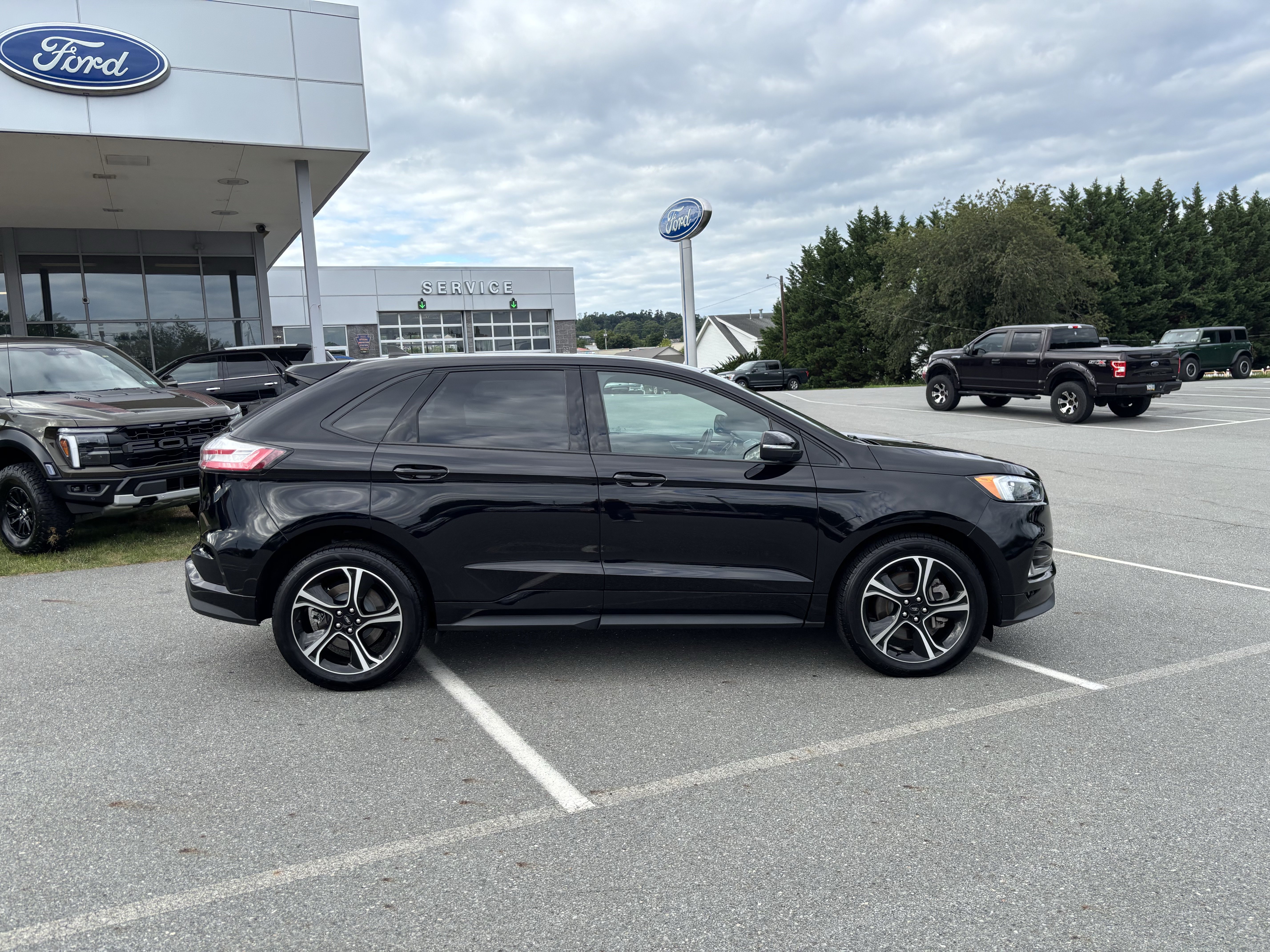 Certified 2022 Ford Edge ST AWD/4WD image 8