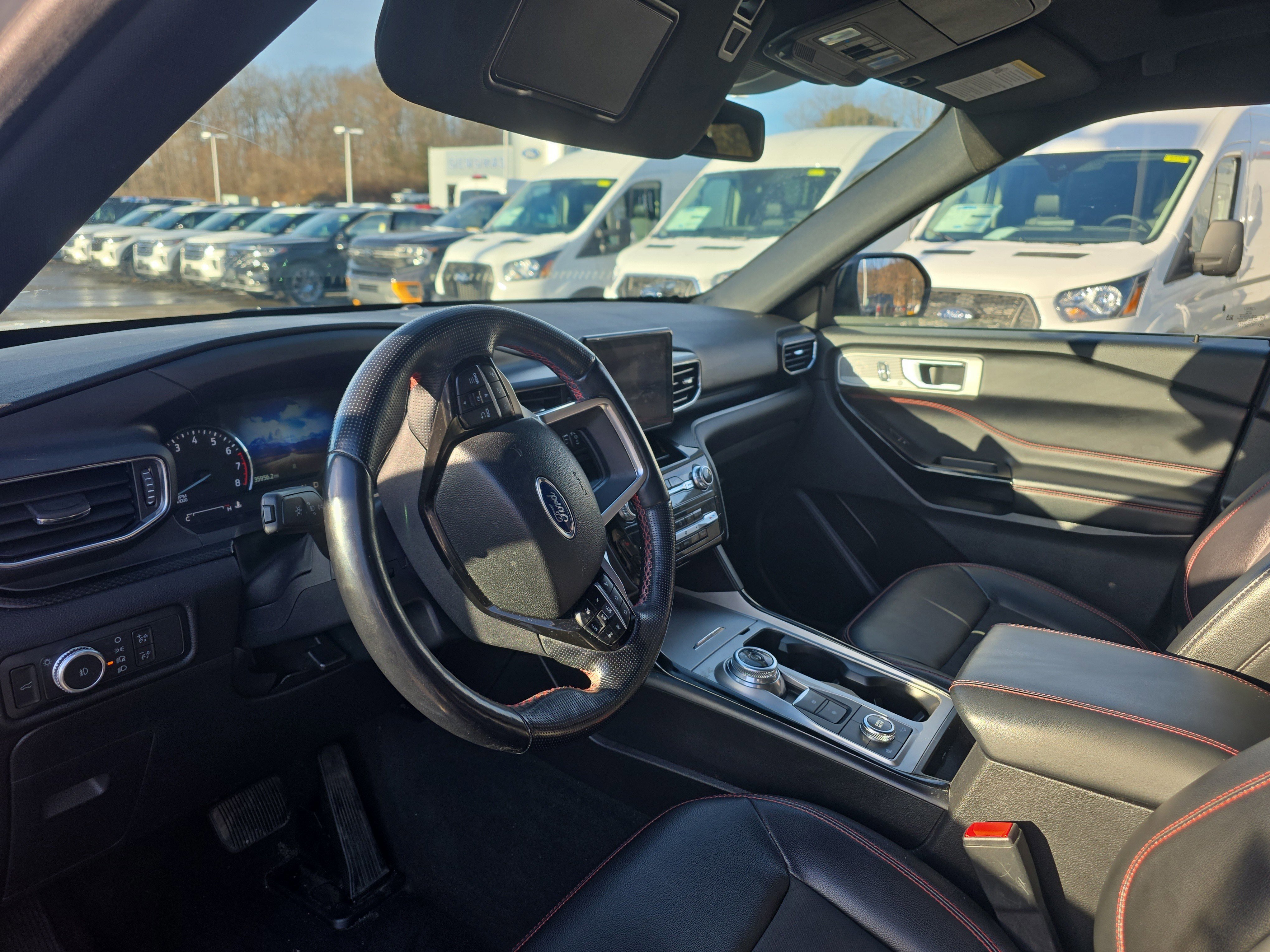 Certified 2022 Ford Explorer ST-Line w/ Class IV Trailer Tow Package image 33