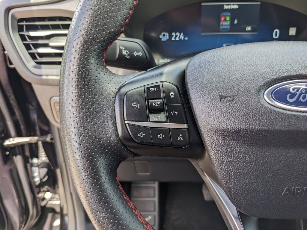 Certified 2025 Ford Escape ST-Line Elite AWD/4WD image 31