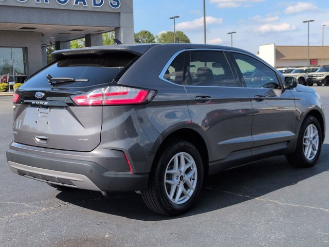 Certified 2023 Ford Edge SEL w/ Convenience Package AWD/4WD image 4