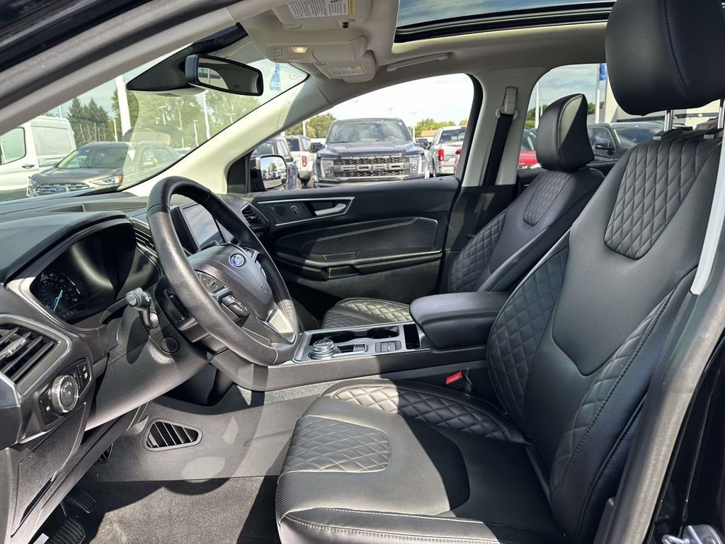 Certified 2024 Ford Edge Titanium w/ Equipment Group 301A AWD/4WD image 10