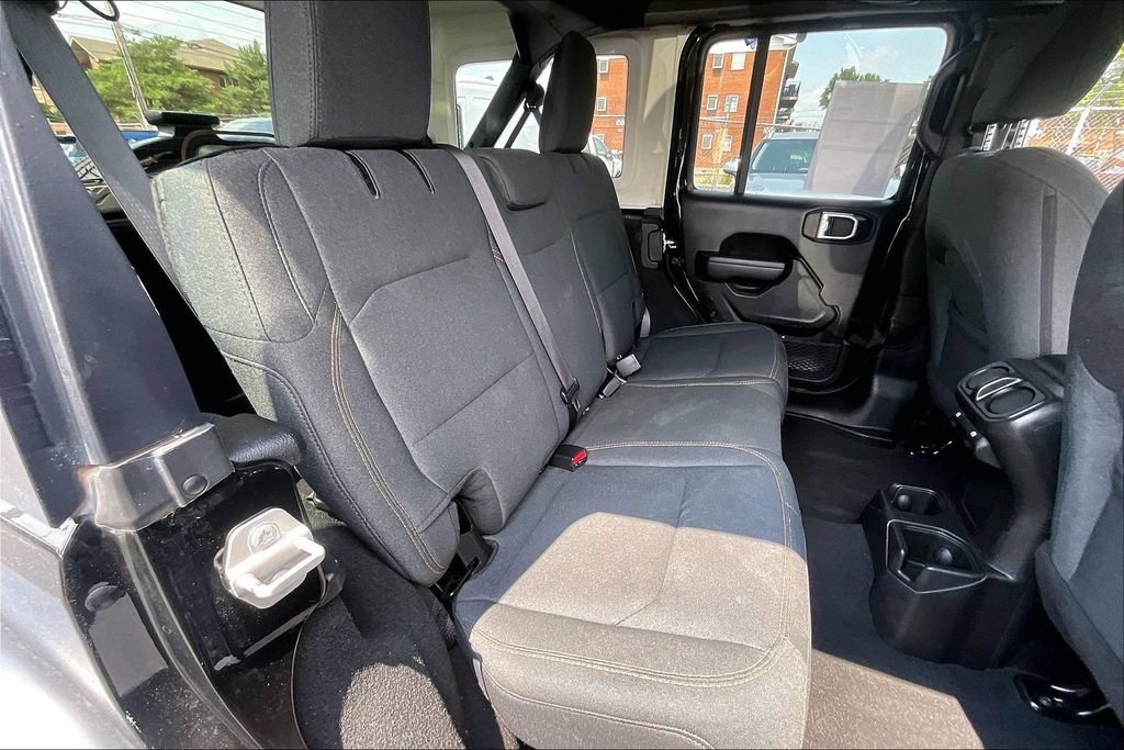 Used 2024 Jeep Wrangler Unlimited Sport AWD/4WD image 26