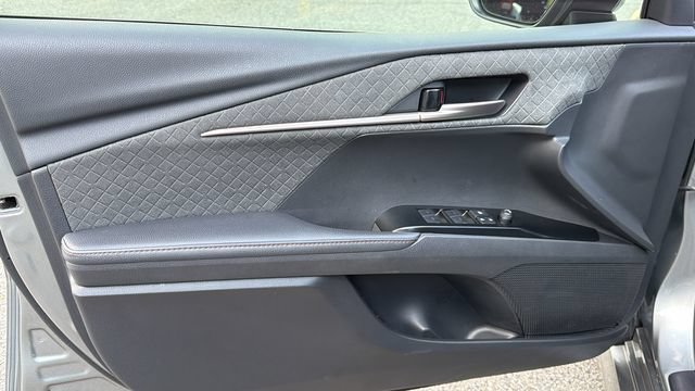 Used 2025 Toyota Camry XLE FWD image 10