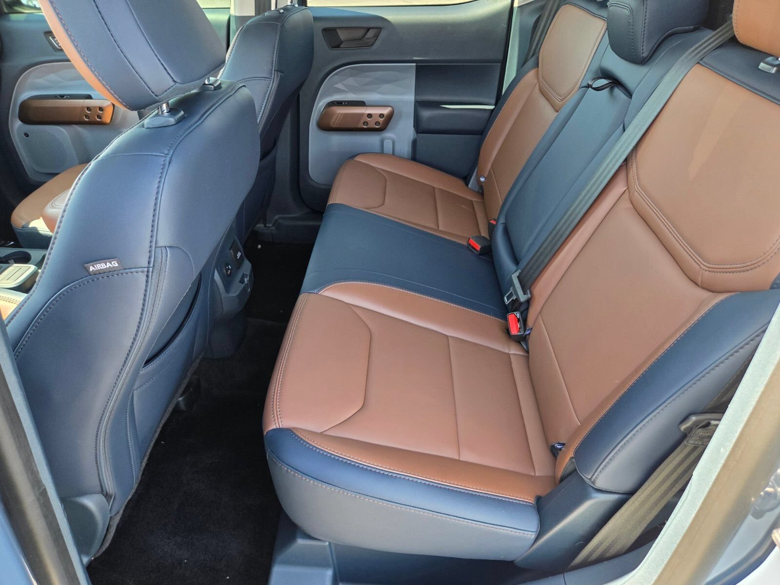 Certified 2024 Ford Maverick Lariat FWD image 11