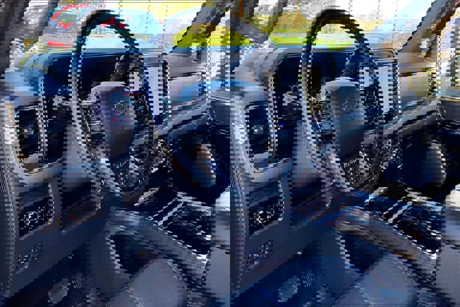 Certified 2025 Ford F250 Platinum image 16