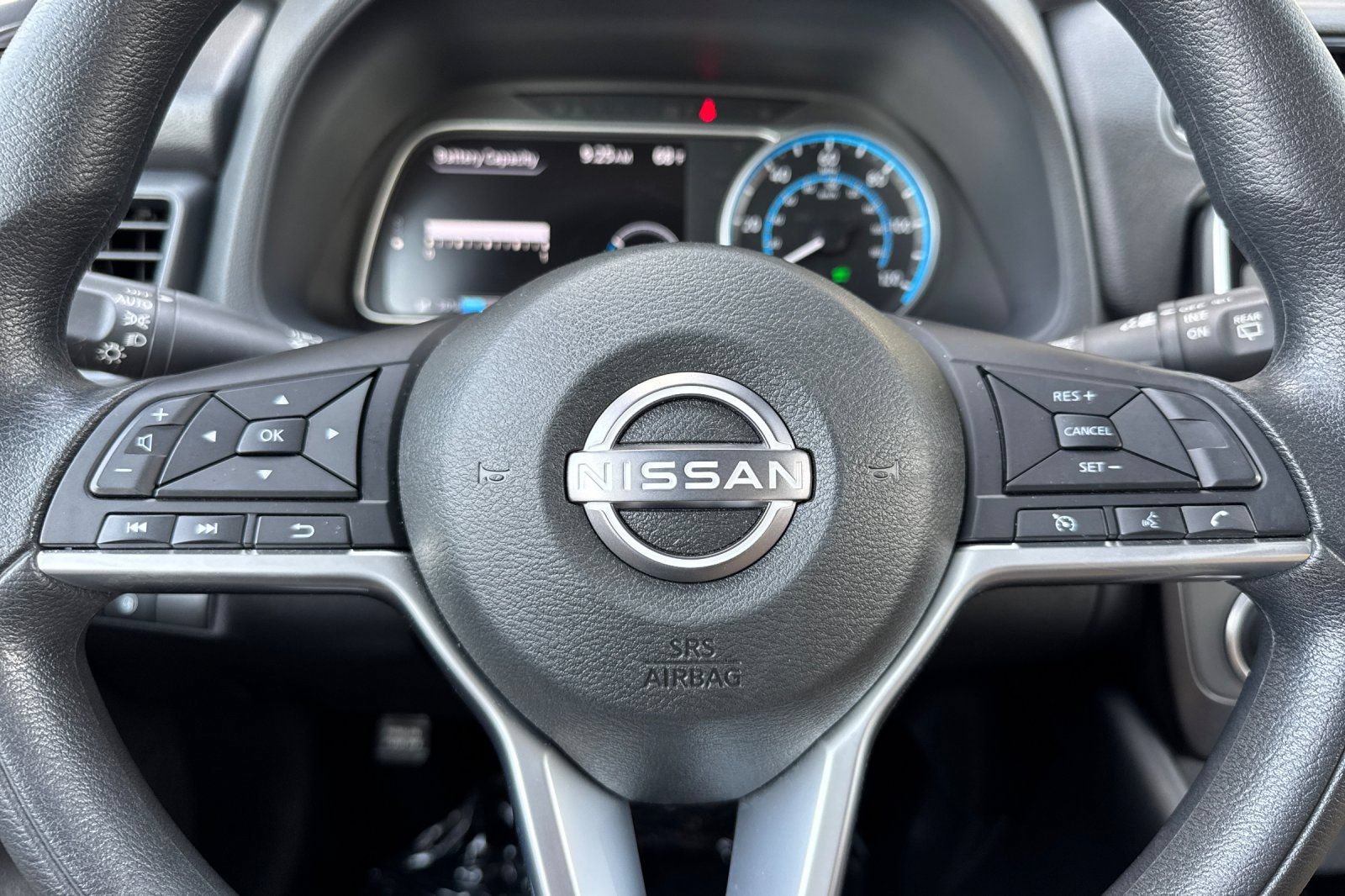 Used 2025 Nissan Leaf S FWD image 24