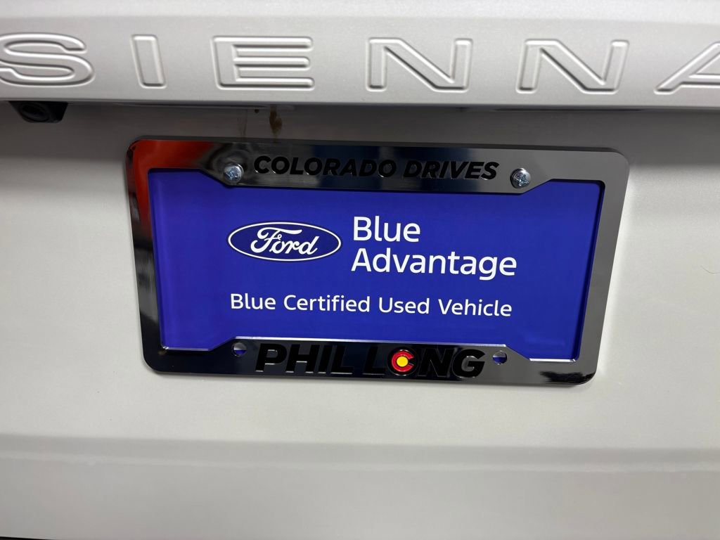 Used 2018 Toyota Sienna XLE w/ XLE Navigation Package image 32