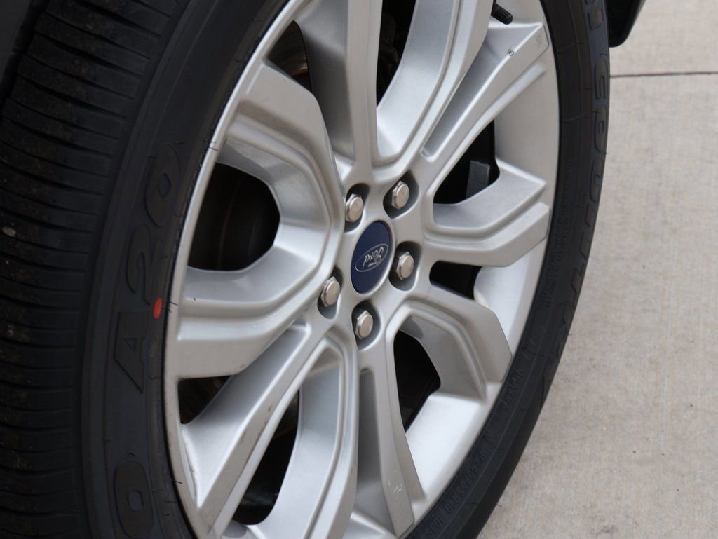 Certified 2022 Ford Edge Titanium image 39