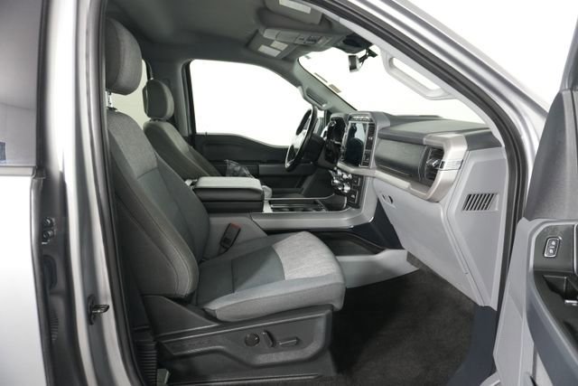 Certified 2022 Ford F150 XLT w/ Equipment Group 302A High image 33