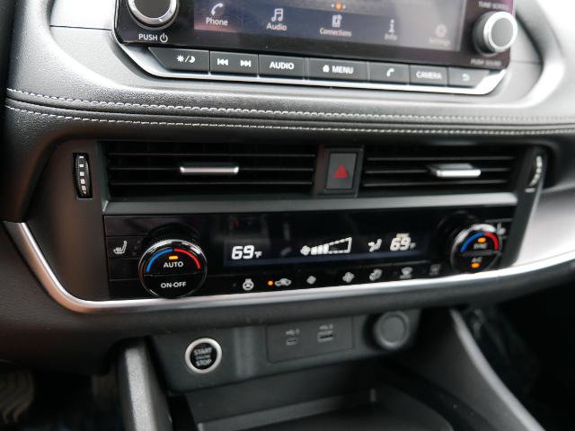 Used 2023 Nissan Rogue SV w/ SV Premium Package AWD/4WD image 23
