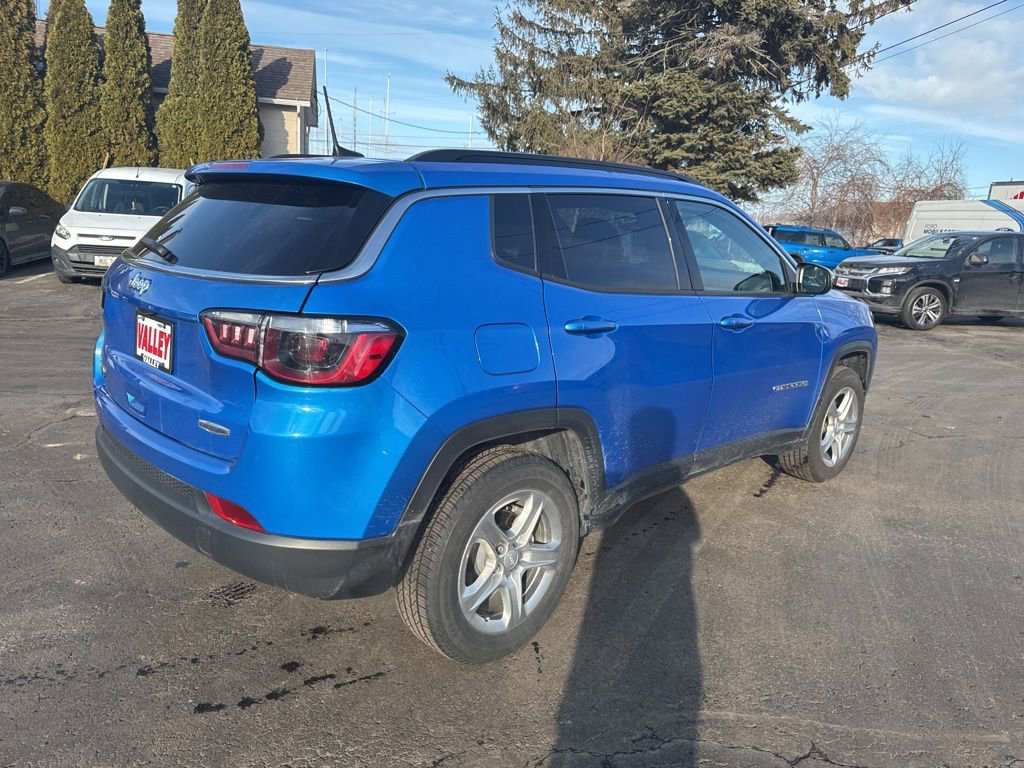 Used 2023 Jeep Compass Latitude w/ Convenience Group image 10