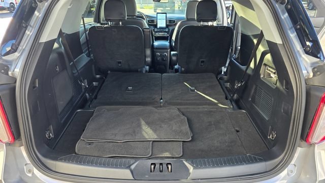 Certified 2023 Ford Explorer Limited w/ Limited Technology Package AWD/4WD image 37