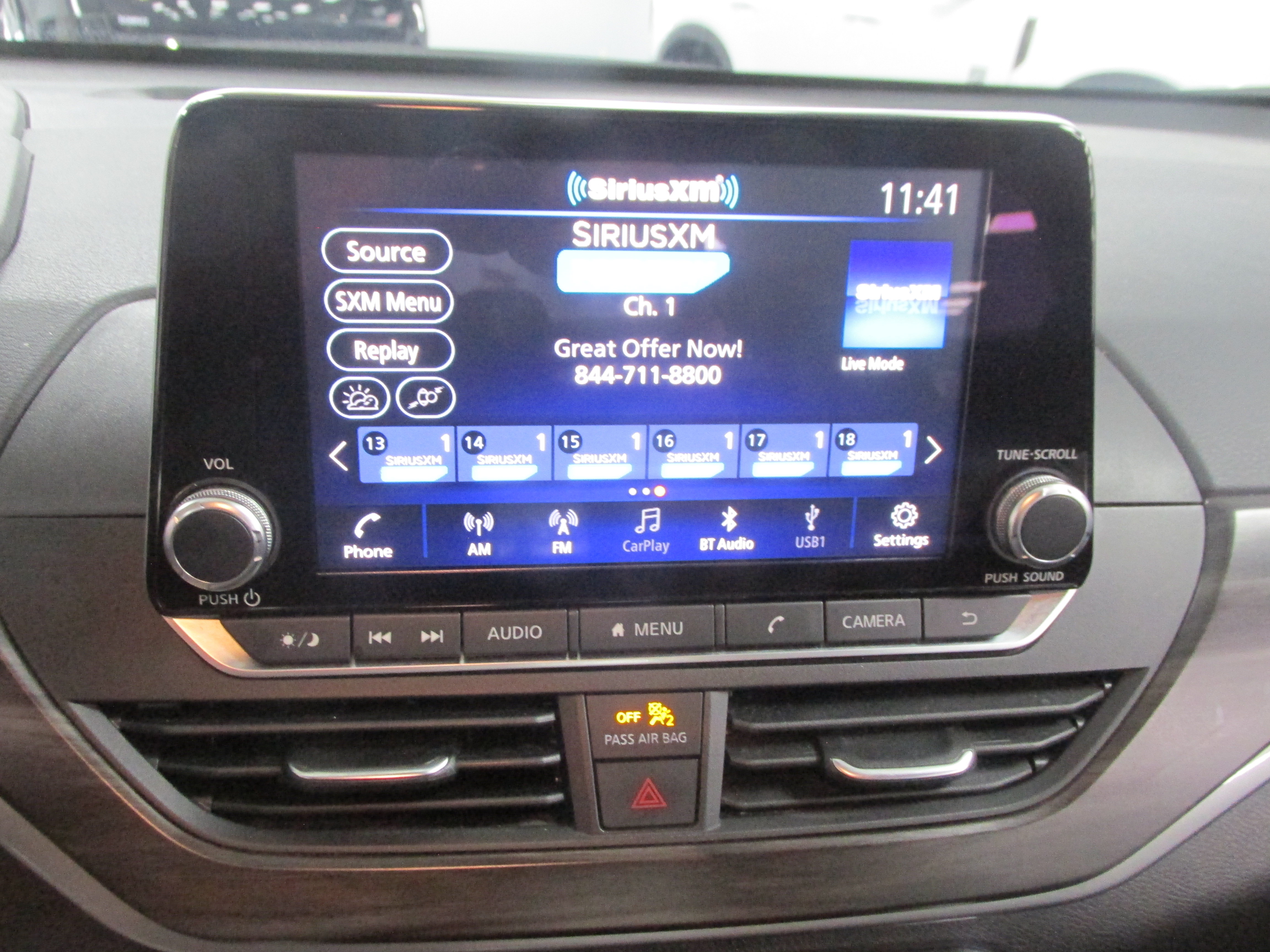 Used 2024 Nissan Altima 2.5 SV FWD image 35