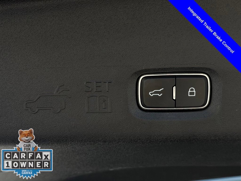 Certified 2025 Ford Expedition Active AWD/4WD image 28