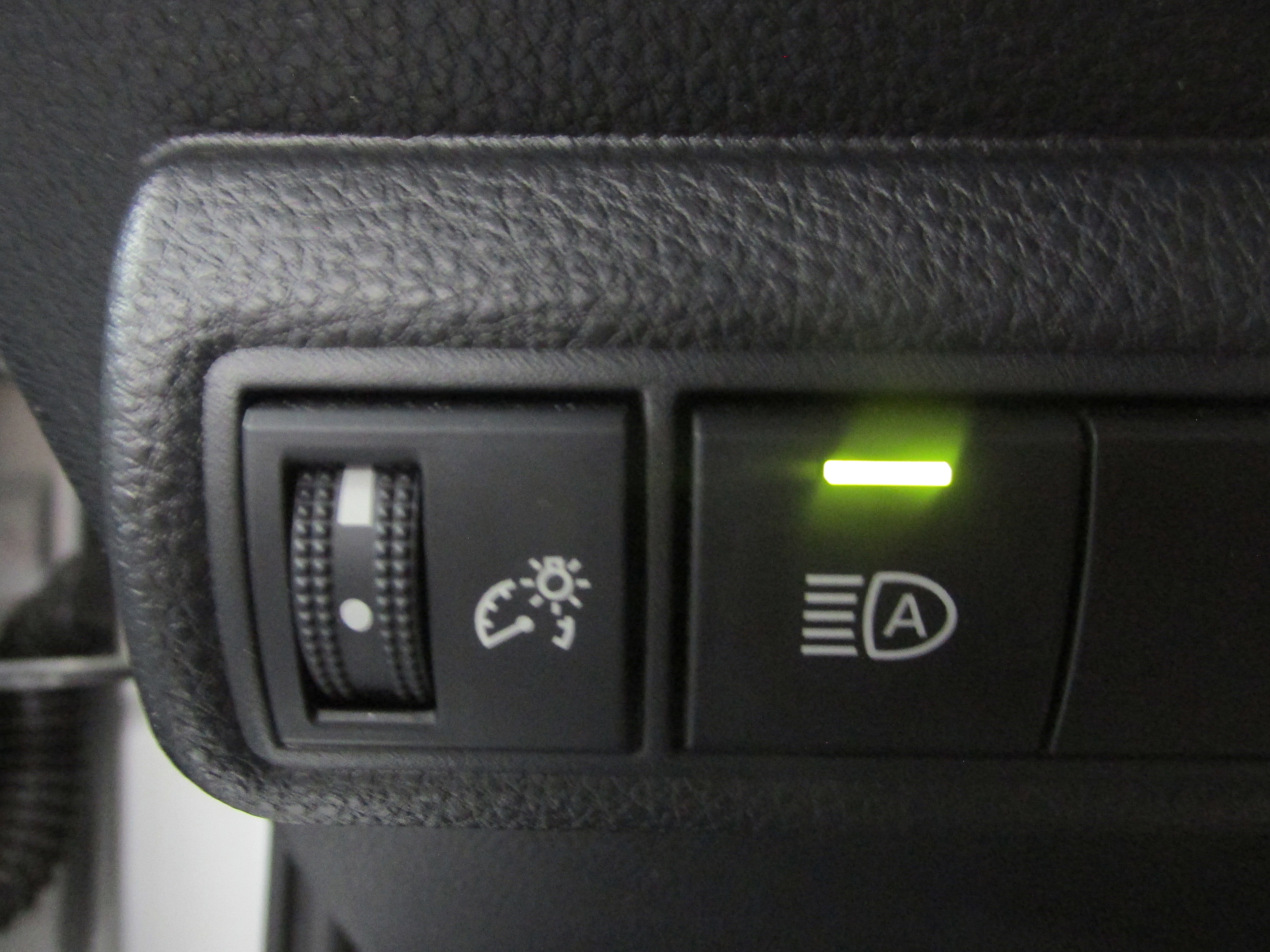 Used 2023 Toyota Corolla LE FWD image 27