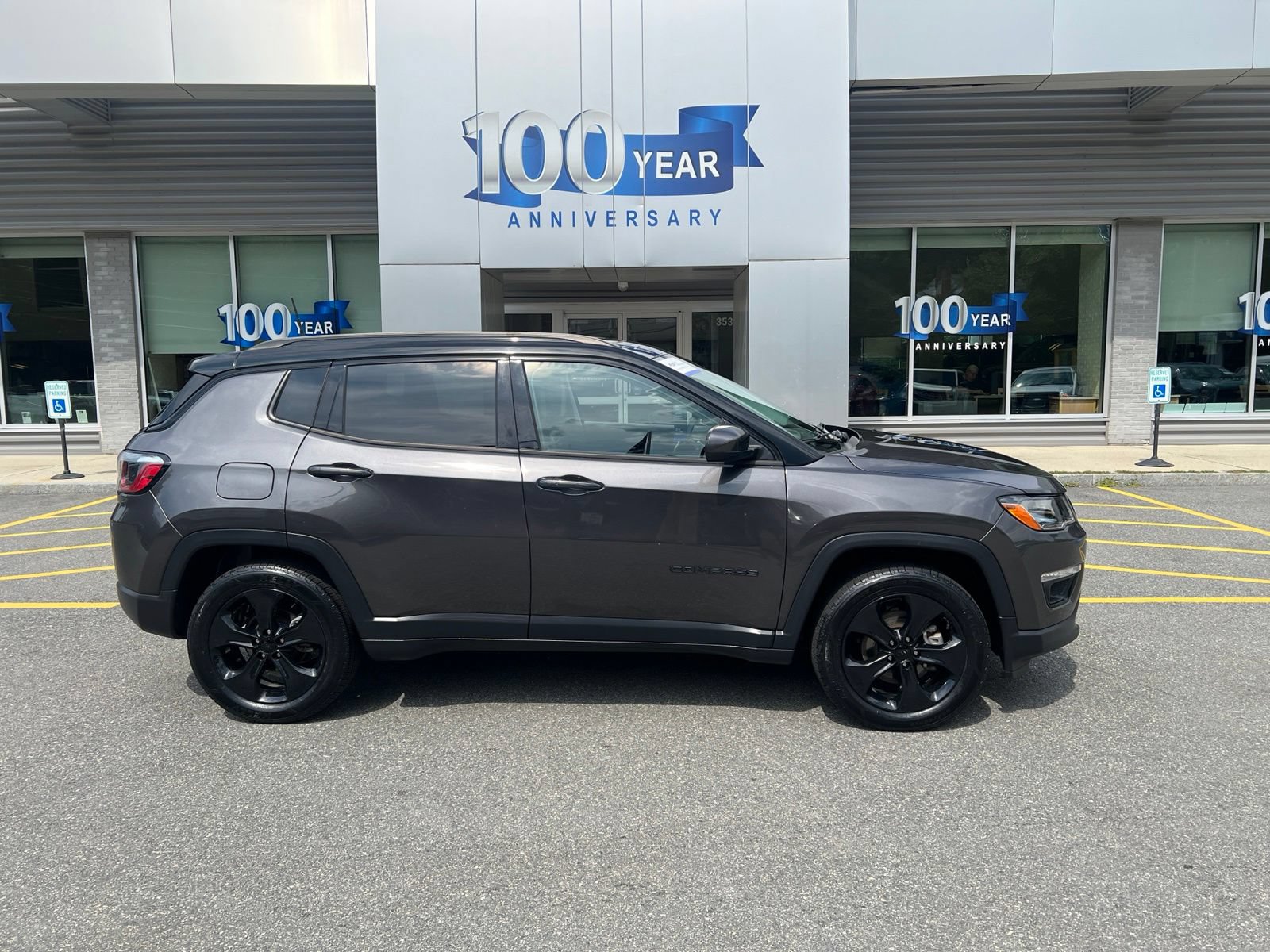 Used 2021 Jeep Compass Latitude w/ Sun and Sound Group AWD/4WD image 10