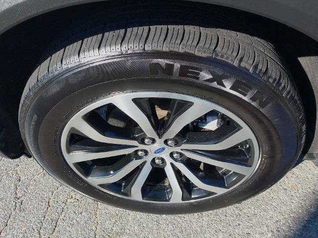 Certified 2025 Ford Explorer ST-Line AWD/4WD image 14