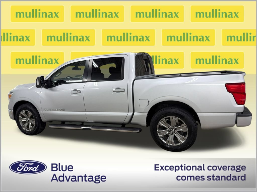 Used 2019 Nissan Titan SV w/ SV Convenience Package RWD image 11