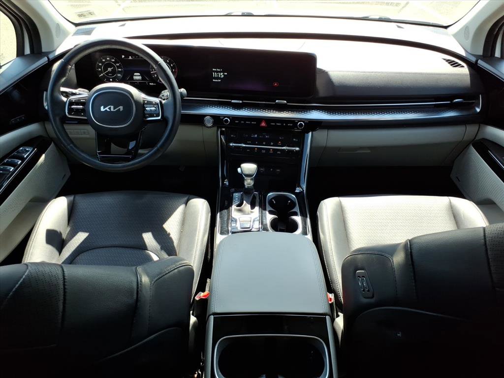 Used 2022 Kia Carnival SX Prestige image 15