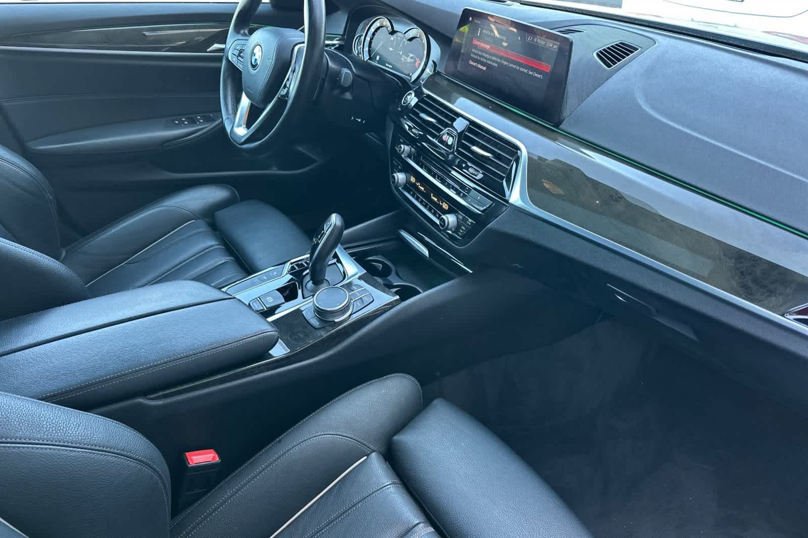 Used 2019 BMW 530i 530i w/ Convenience Package image 16