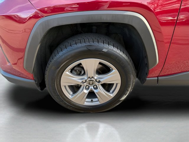 Used 2023 Toyota RAV4 XLE AWD/4WD image 24