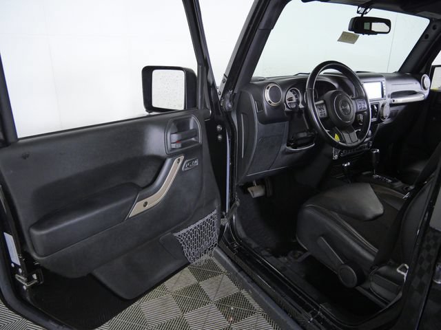 Used 2017 Jeep Wrangler Unlimited Sahara AWD/4WD image 17