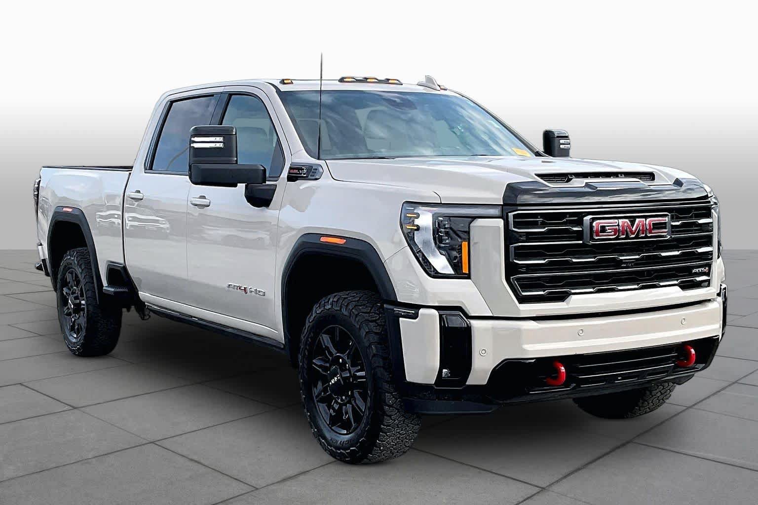 Used 2026 GMC Sierra 2500 AT4 w/ AT4 Premium Plus Package AWD/4WD image 3
