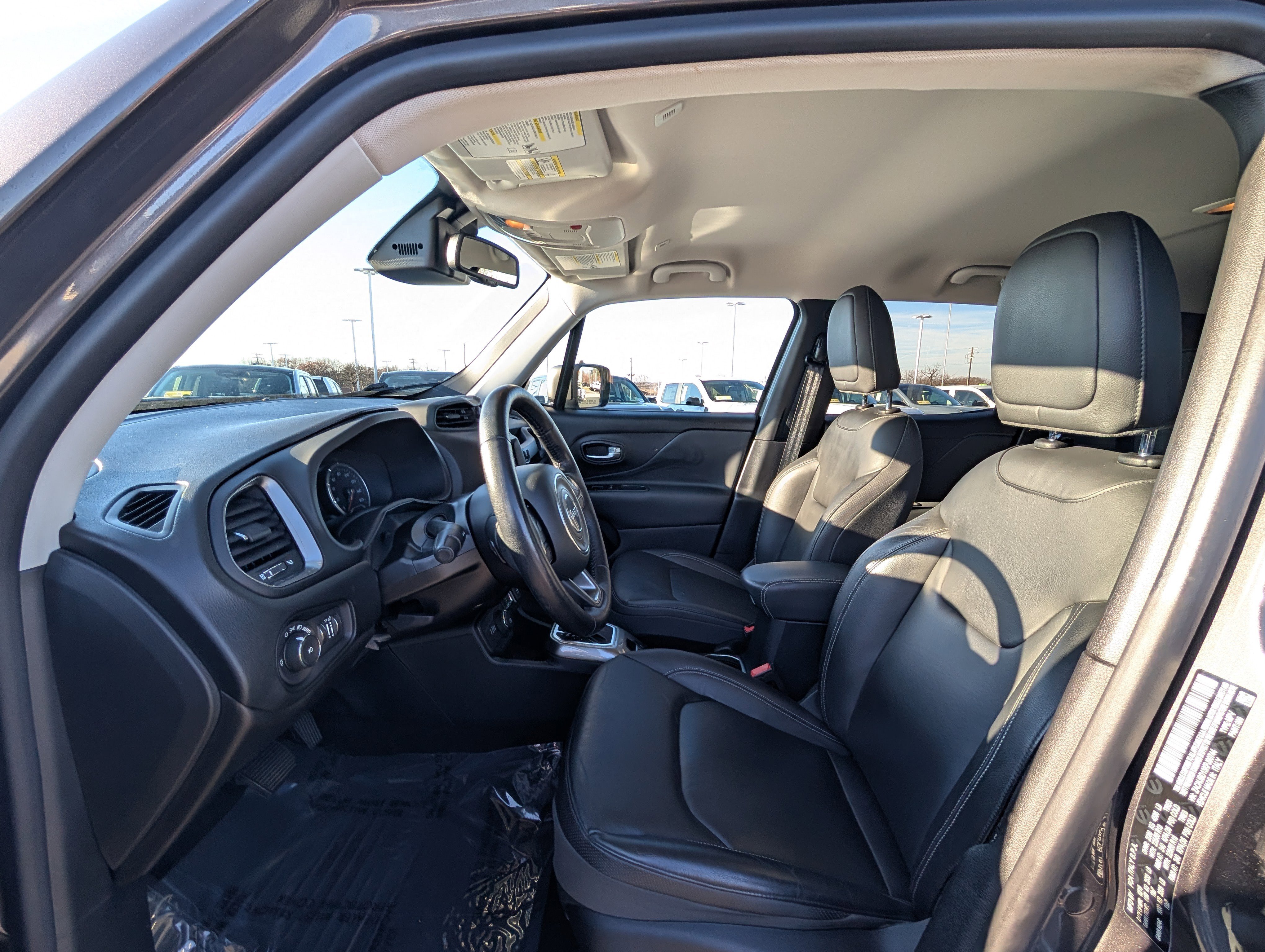 Used 2019 Jeep Renegade Limited w/ UConnect 8.4 Nav Group image 14