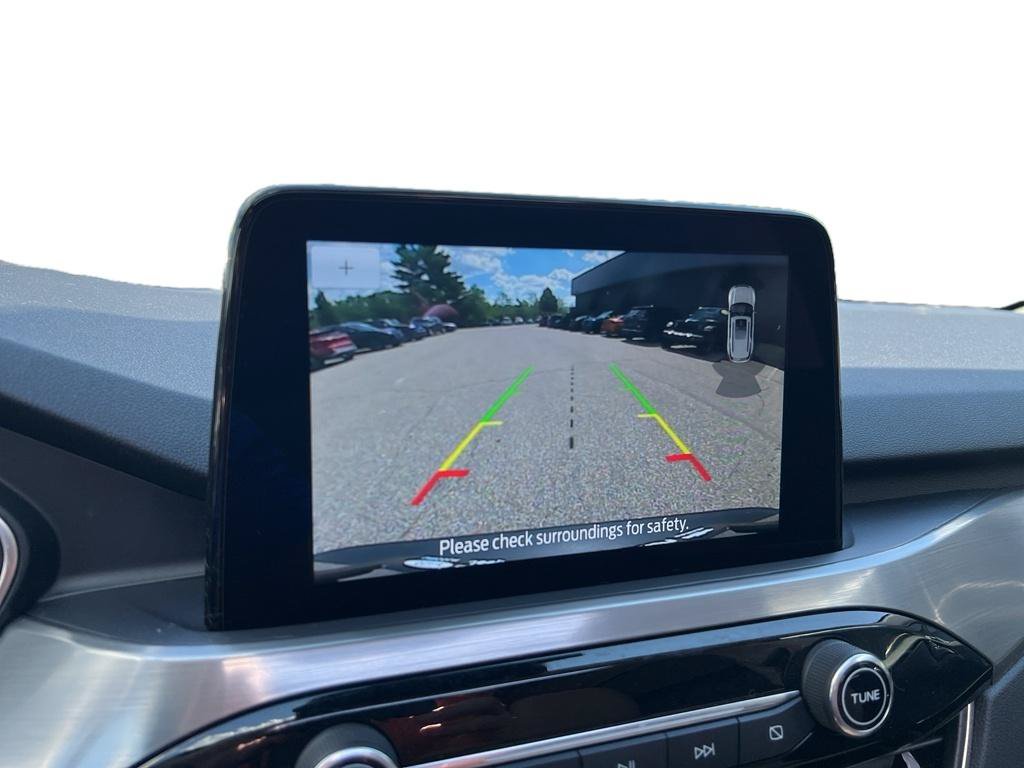 Certified 2022 Ford Escape Titanium w/ Class II Trailer Tow Package AWD/4WD image 13