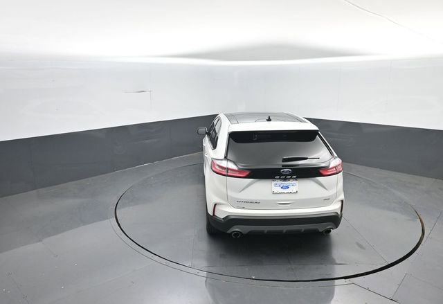 Certified 2024 Ford Edge Titanium AWD/4WD image 21