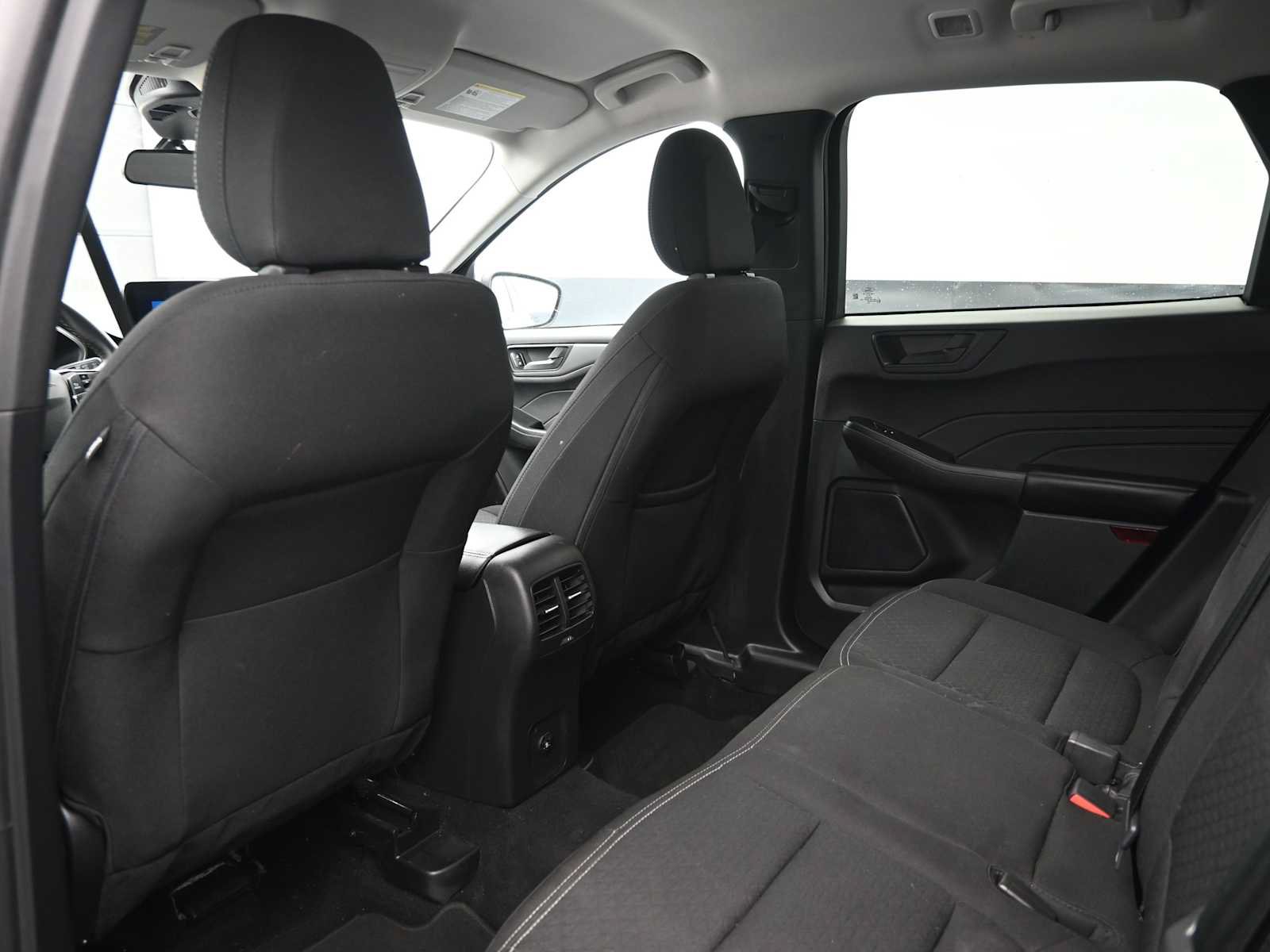 Certified 2025 Ford Escape Active w/ Cold Weather Package FWD image 6