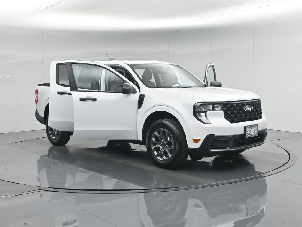 Certified 2025 Ford Maverick XLT w/ 4K Tow Package AWD/4WD image 33