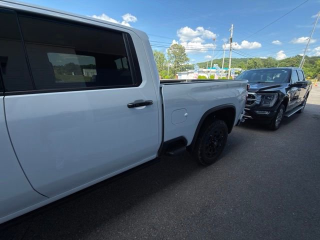 Used 2024 Chevrolet Silverado 2500 LTZ w/ LTZ Plus Package AWD/4WD image 8