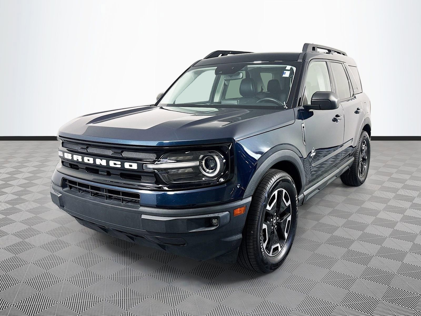 Certified 2022 Ford Bronco Sport Outer Banks AWD/4WD image 3