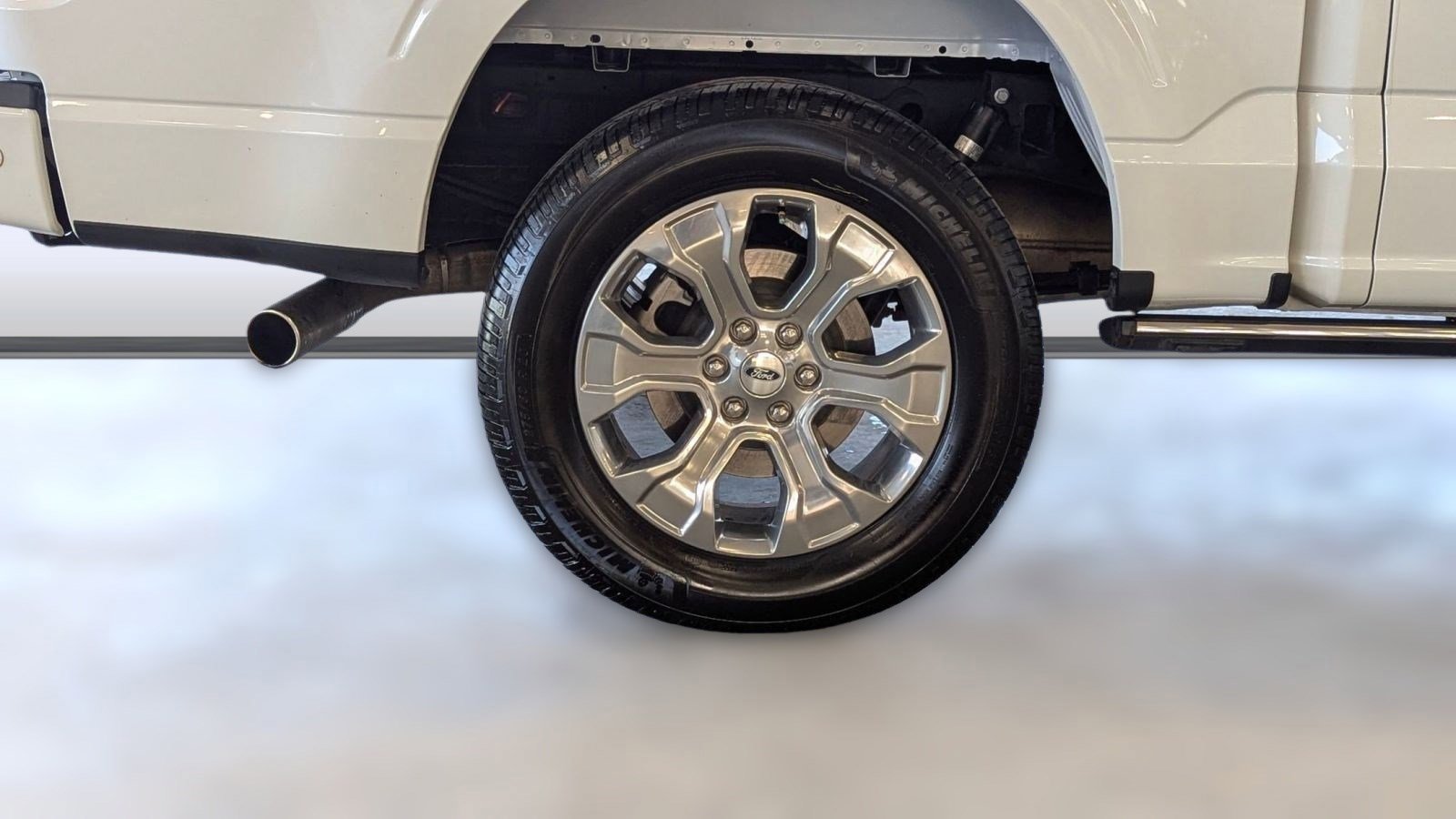 Certified 2023 Ford F150 Platinum w/ Equipment Group 701A High image 12