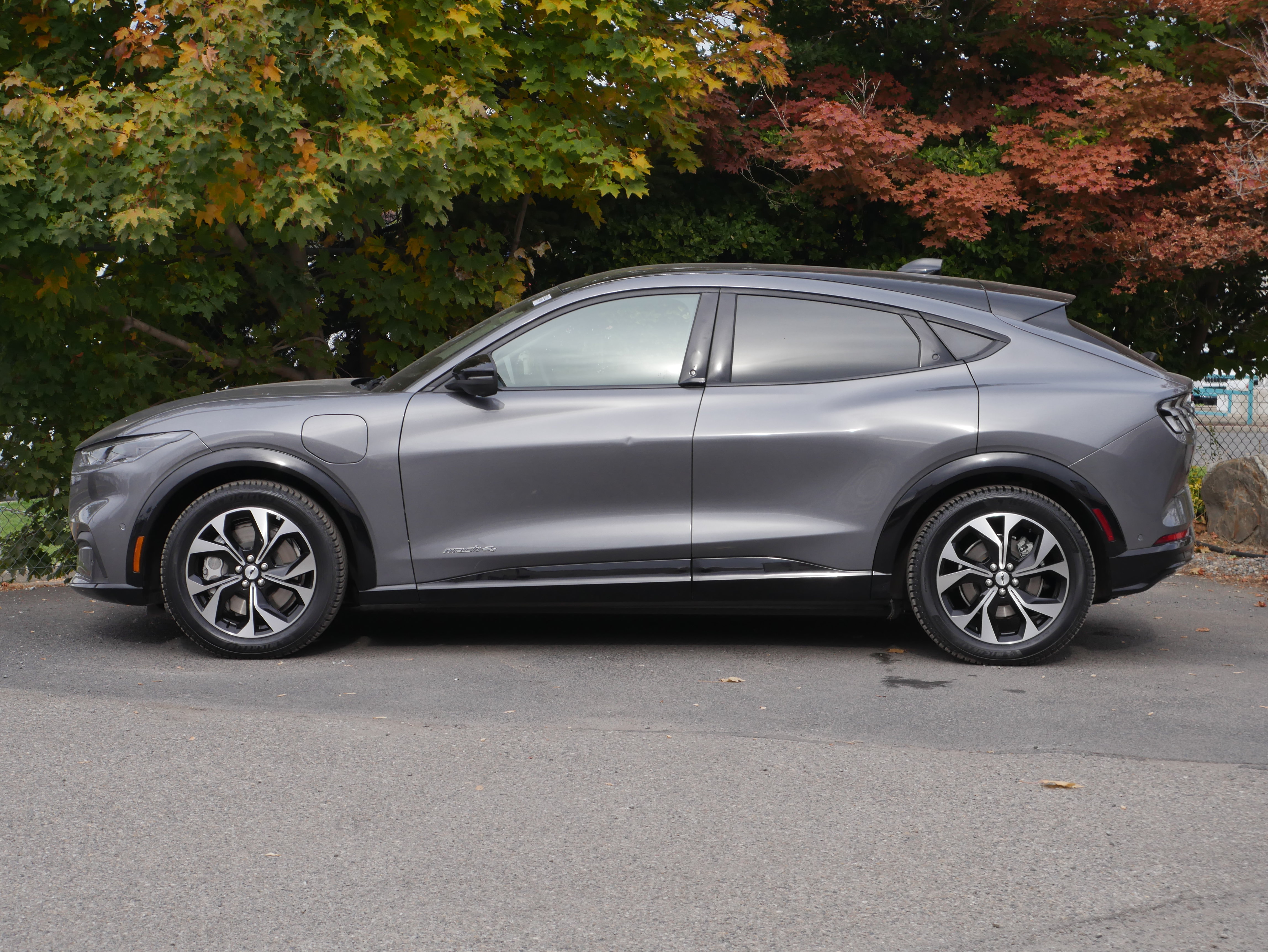 Certified 2023 Ford Mustang Mach-E Premium AWD/4WD image 19